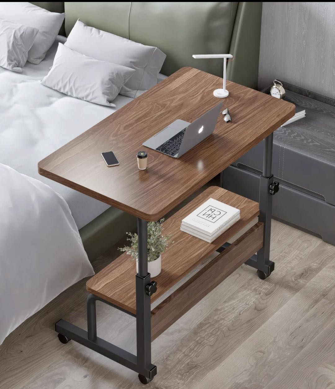 Table mobile réglable en hauteur – poste de travail sur roulettes
